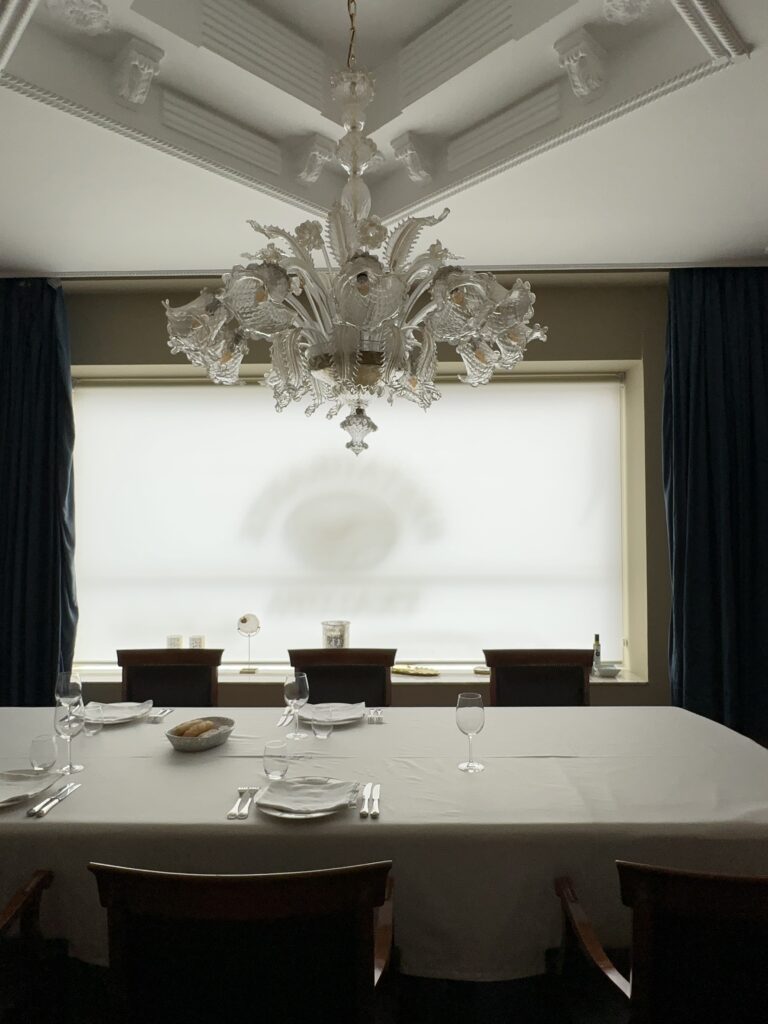 Uno de los tres salones privados de Restaurante Txalupa